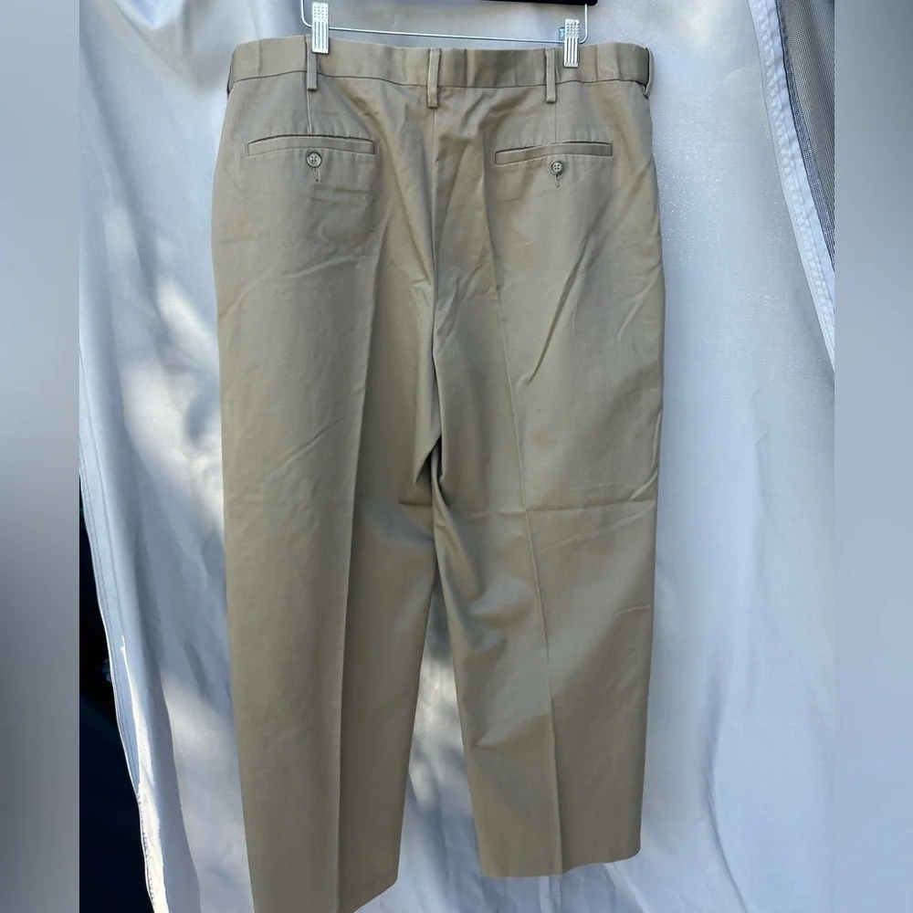 Croft & Barrow Khaki Pants Size 40x30 100% Cotton